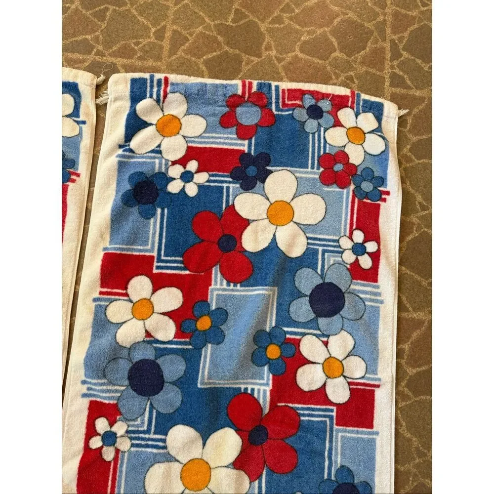 Vintage Rare Cannon Towel Set of 2 1970s Great Day Flower Power